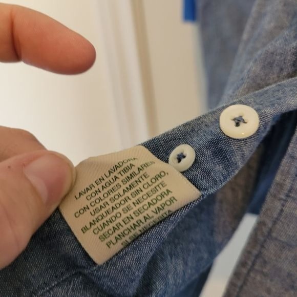 St. John's Bay Button-down Men's Medium SS Shirt - Picture 5 of 7